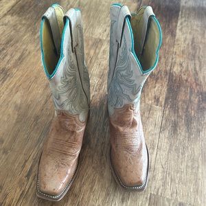 JUSTIN BOOTS WOMEN'S TAN SMOOTH OSTRICH WESTERN BOOTS - SQUARE TOE